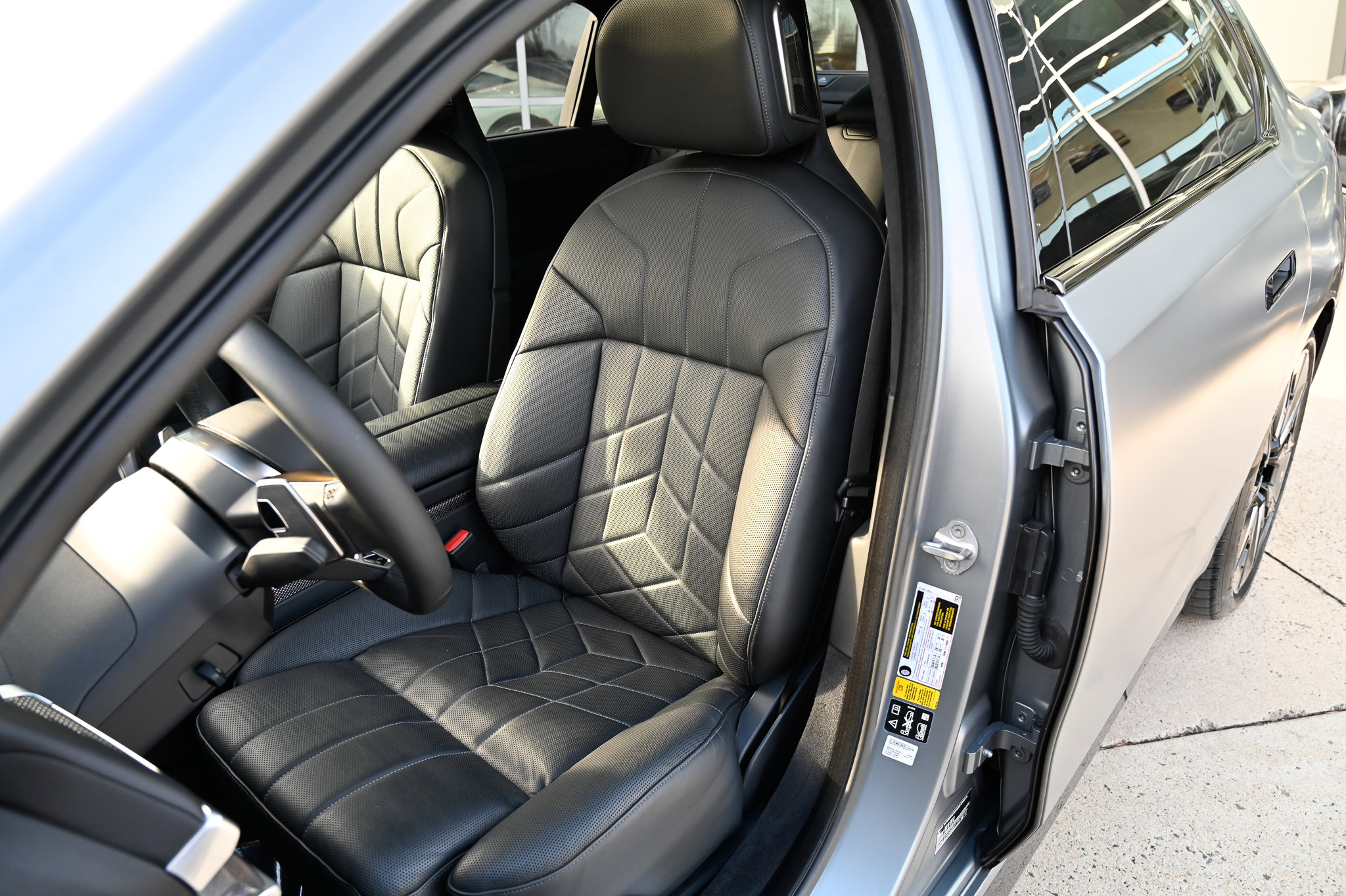 Used 2023 BMW 760i xDrive 760i xDrive image 19