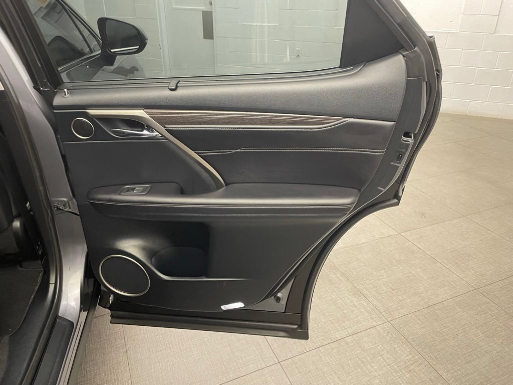 Used 2020 Lexus RX 350L Luxury w/ Accessory Package FWD image 32