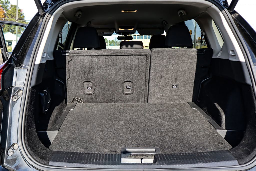 Used 2024 Nissan Rogue SV image 33