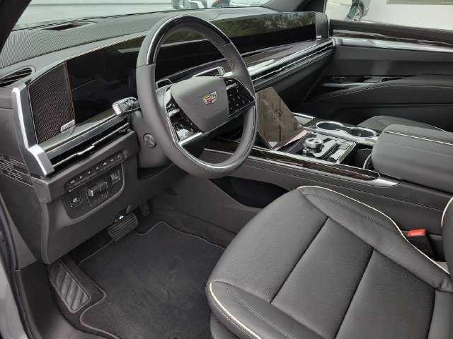New 2026 Cadillac Escalade ESV Luxury w/ Touring Package AWD/4WD image 14