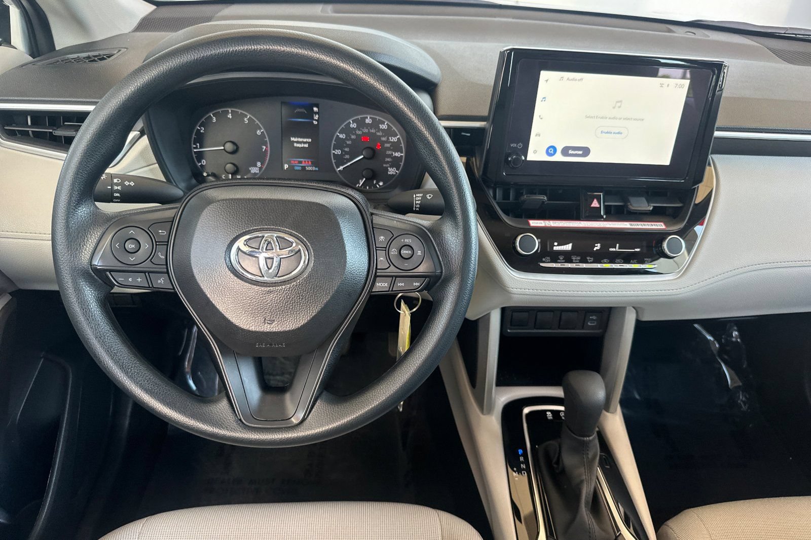 Used 2025 Toyota Corolla Cross L FWD image 17