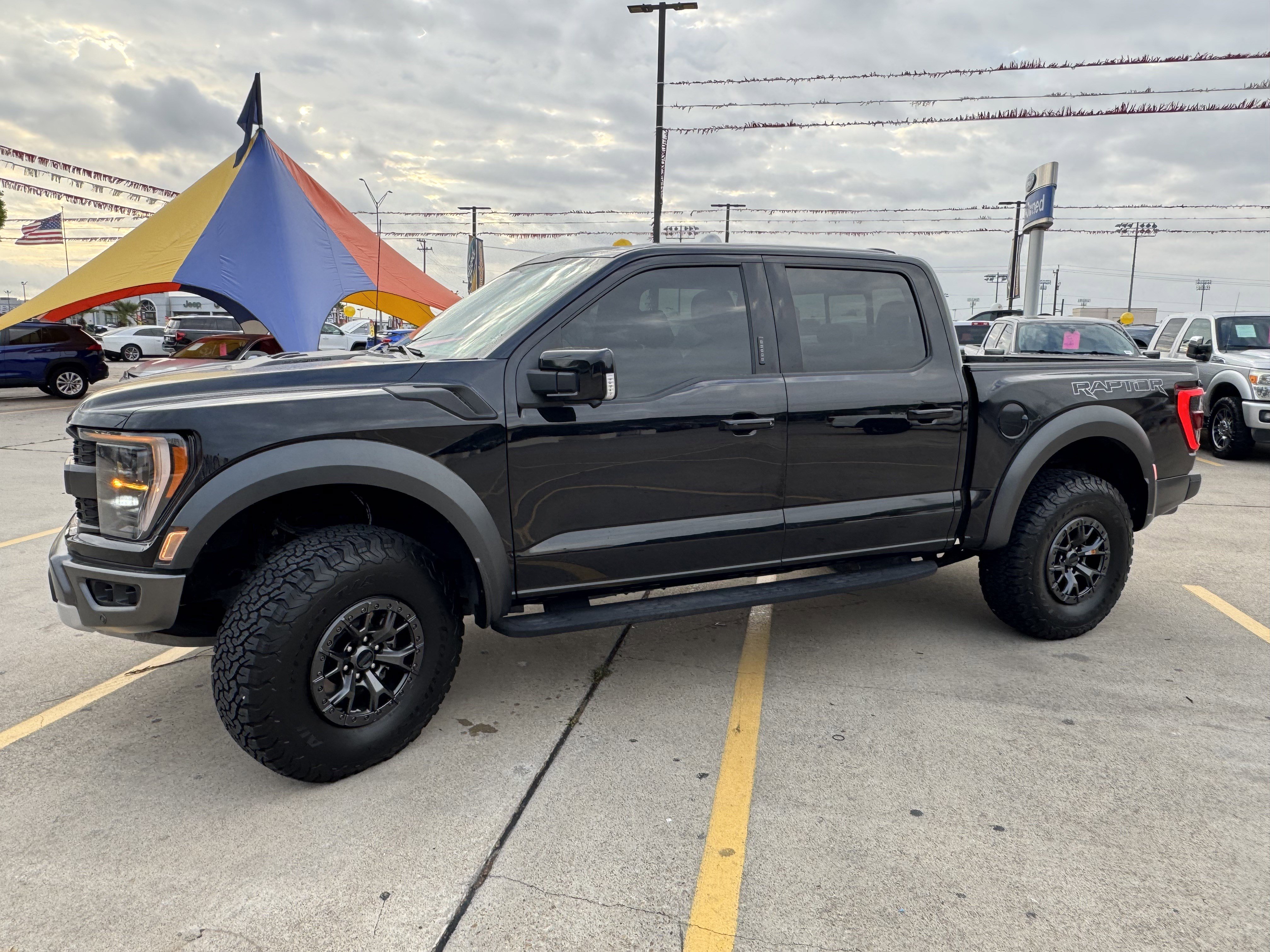 Certified 2022 Ford F150 Raptor w/ Raptor 37 Performance Package image 11