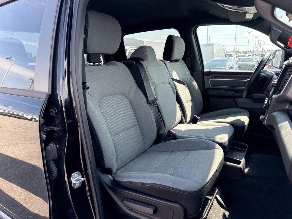 Used 2023 RAM 1500 Big Horn AWD/4WD image 25