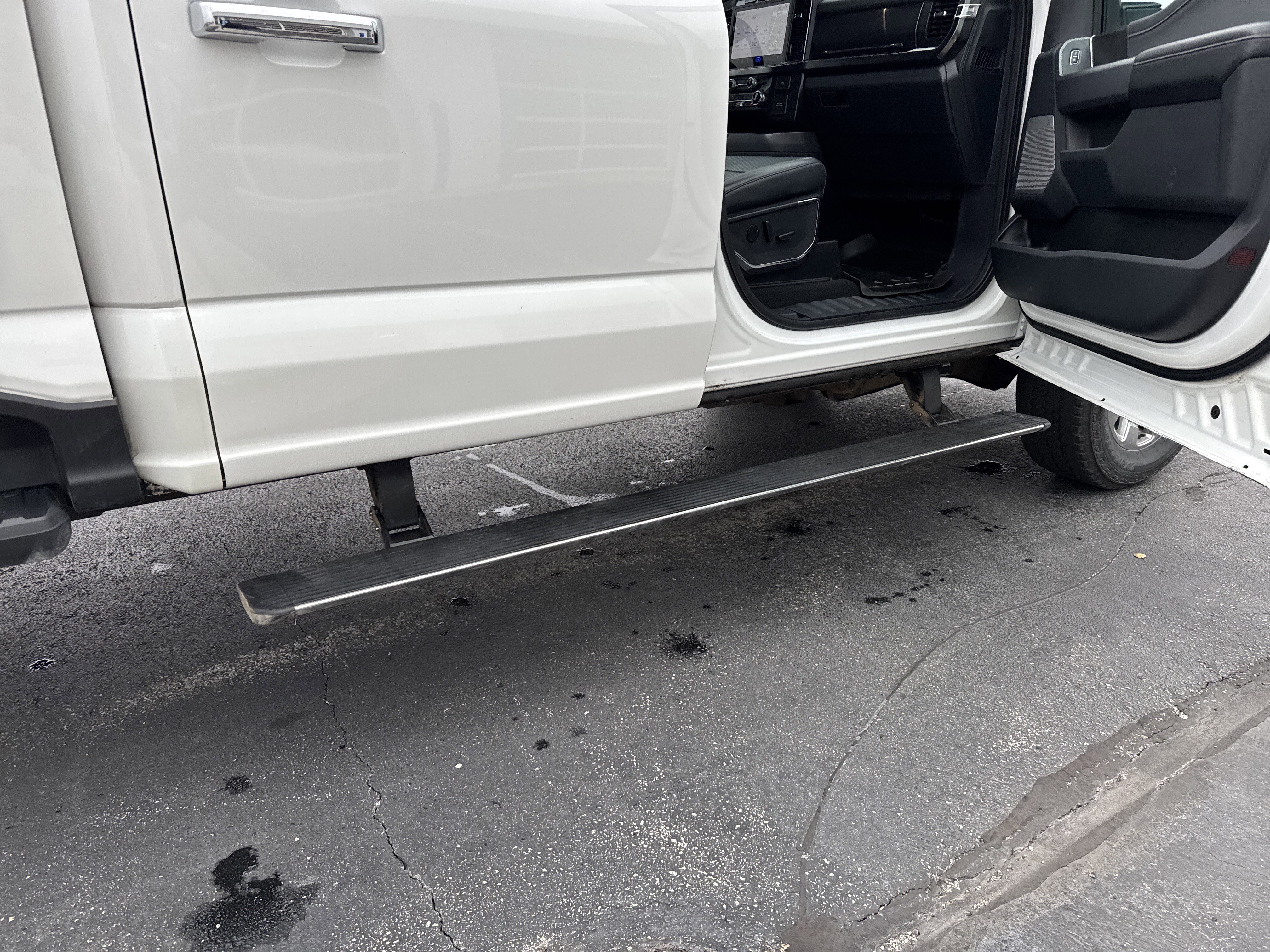 Certified 2023 Ford F350 Lariat w/ Lariat Ultimate Package image 11