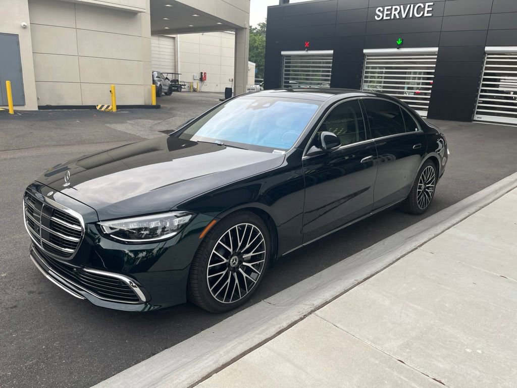Used 2026 Mercedes-Benz S 500 4MATIC image 2