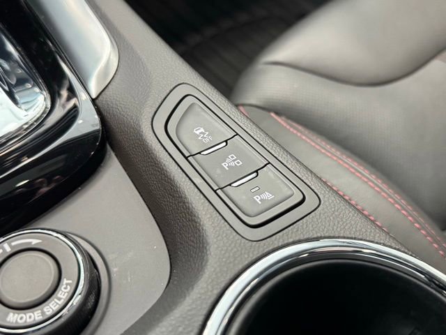 Used 2017 Chevrolet SS RWD image 26