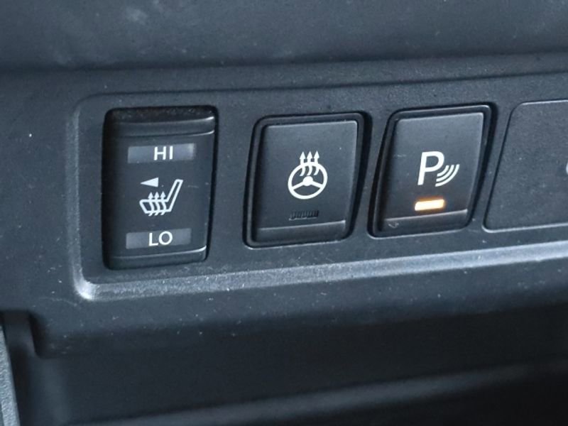 Used 2023 Nissan Frontier SV w/ Technology Package image 25