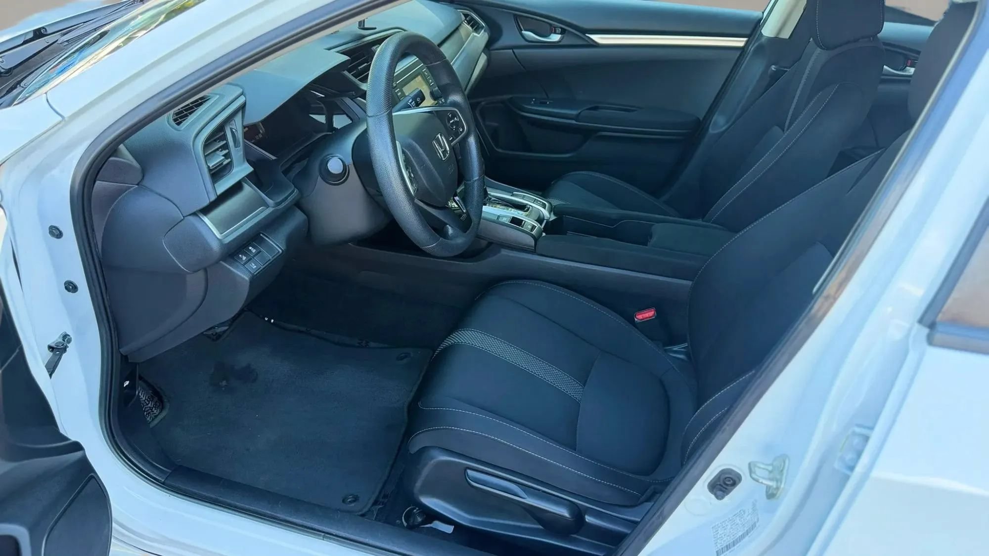 Used 2020 Honda Civic LX image 13