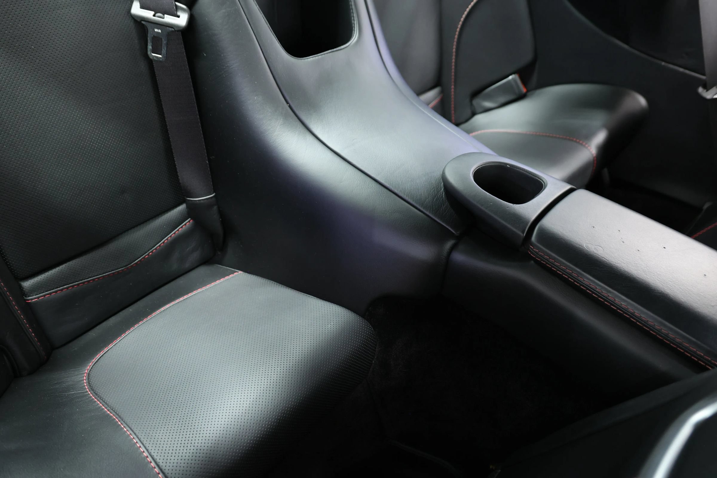 Used 2014 Aston Martin Vanquish Coupe RWD image 71