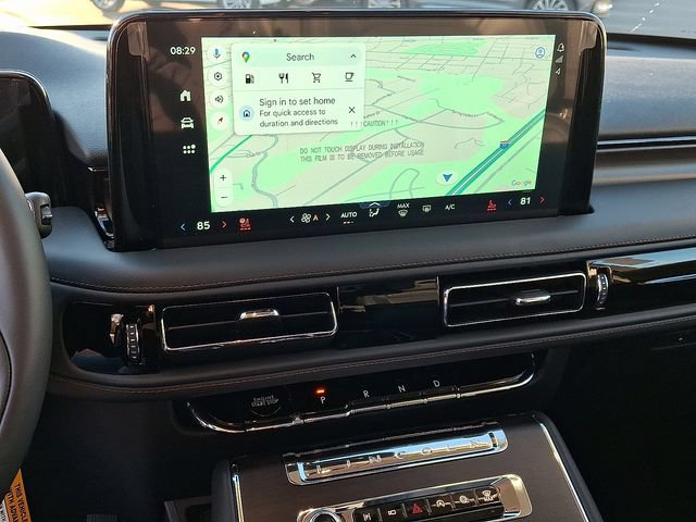 Used 2026 Lincoln Aviator Reserve AWD/4WD image 8