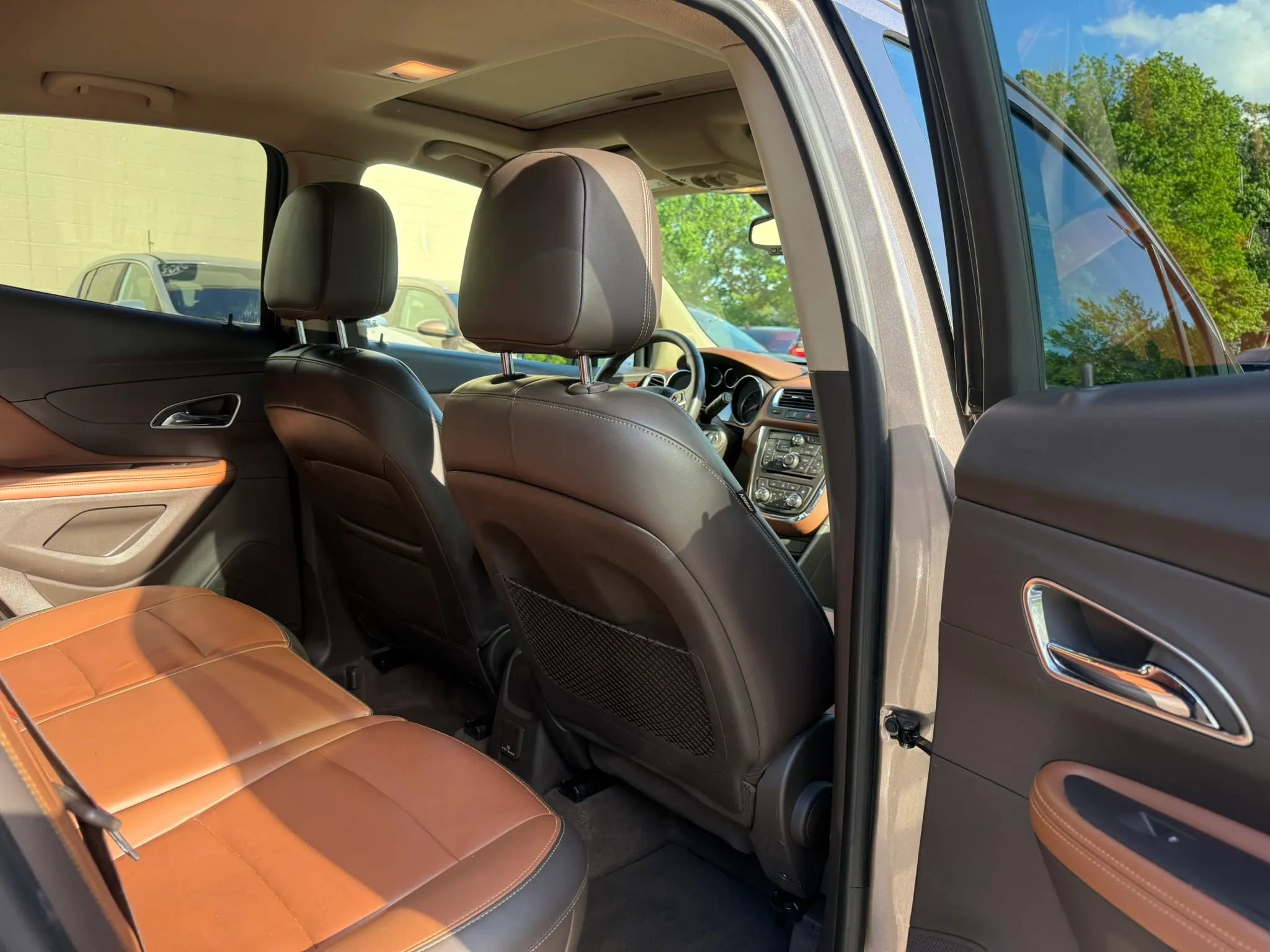 Used 2015 Buick Encore Premium FWD image 16