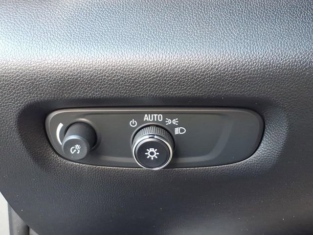 Used 2023 Chevrolet Traverse LT AWD/4WD image 11
