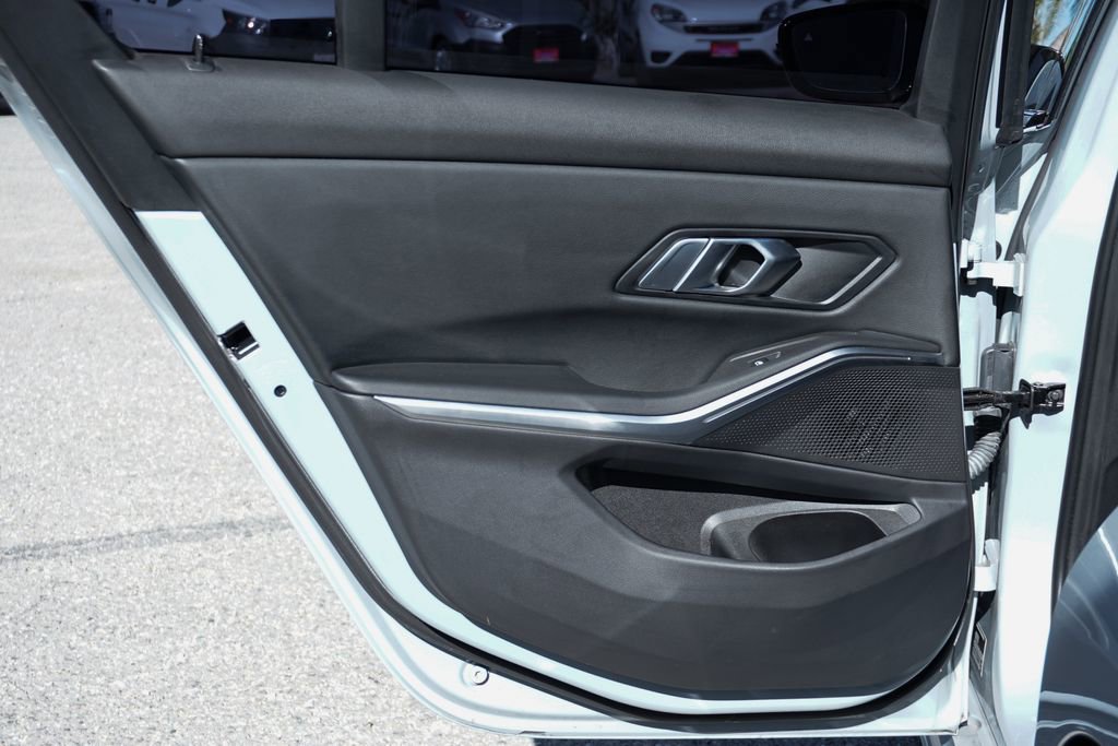 Used 2023 BMW M340i w/ Shadowloine Package image 37