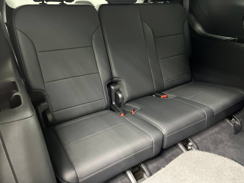 Used 2025 Buick Enclave Preferred FWD image 22