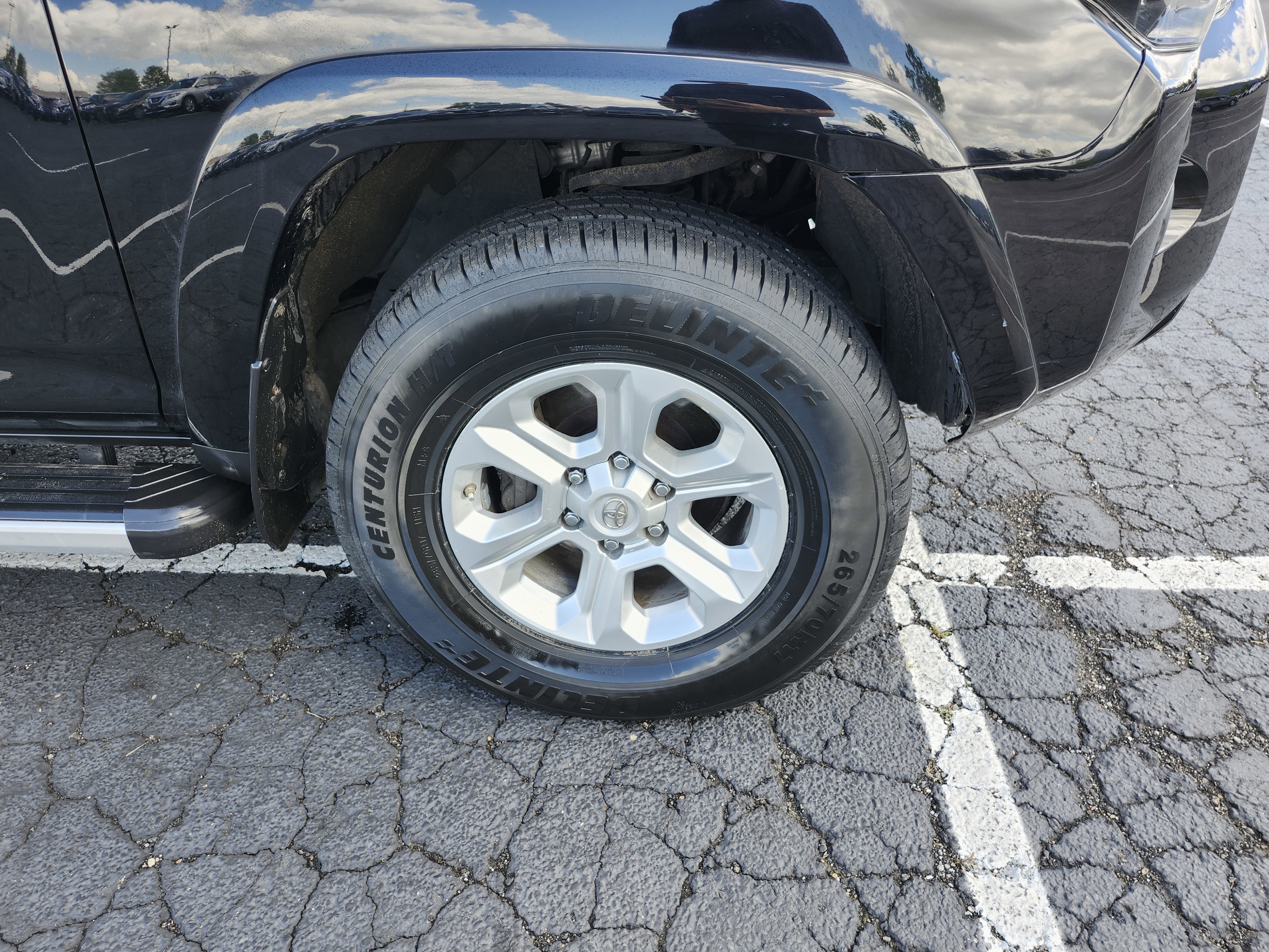 Used 2017 Toyota 4Runner SR5 Premium AWD/4WD image 9