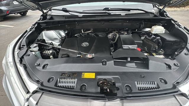 Used 2019 Toyota Highlander XLE w/ Protection Package #3 image 39