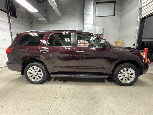 Used 2014 Toyota Sequoia Platinum AWD/4WD image 8