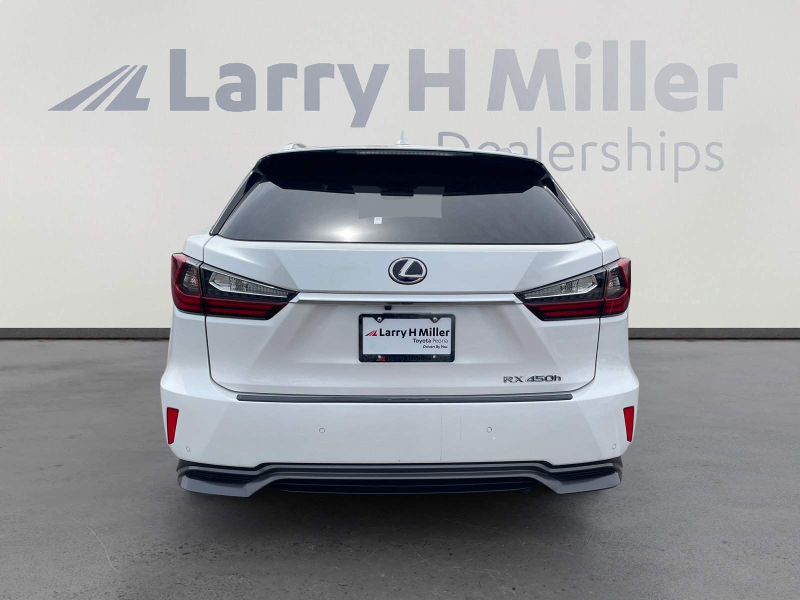 Used 2019 Lexus RX 450h AWD w/ Navigation Package image 4