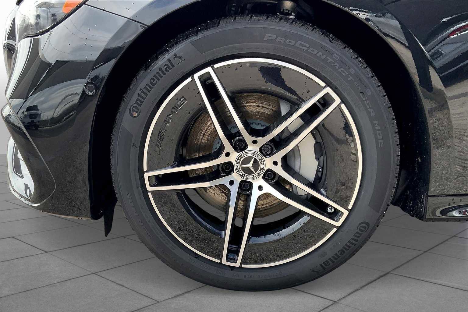 Used 2025 Mercedes-Benz E 350 Sedan image 19