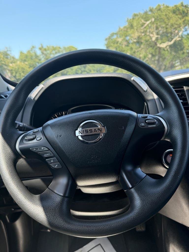 Used 2019 Nissan Pathfinder S FWD image 21