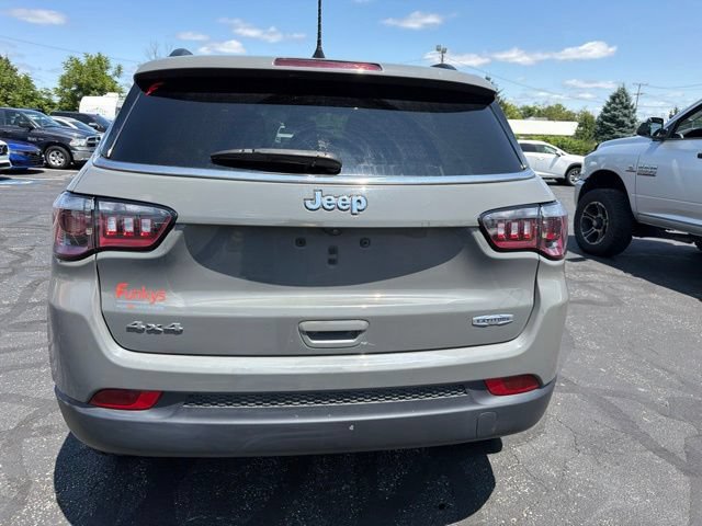 Used 2024 Jeep Compass Latitude AWD/4WD image 6