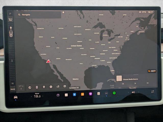 Used 2022 Tesla Model X image 13