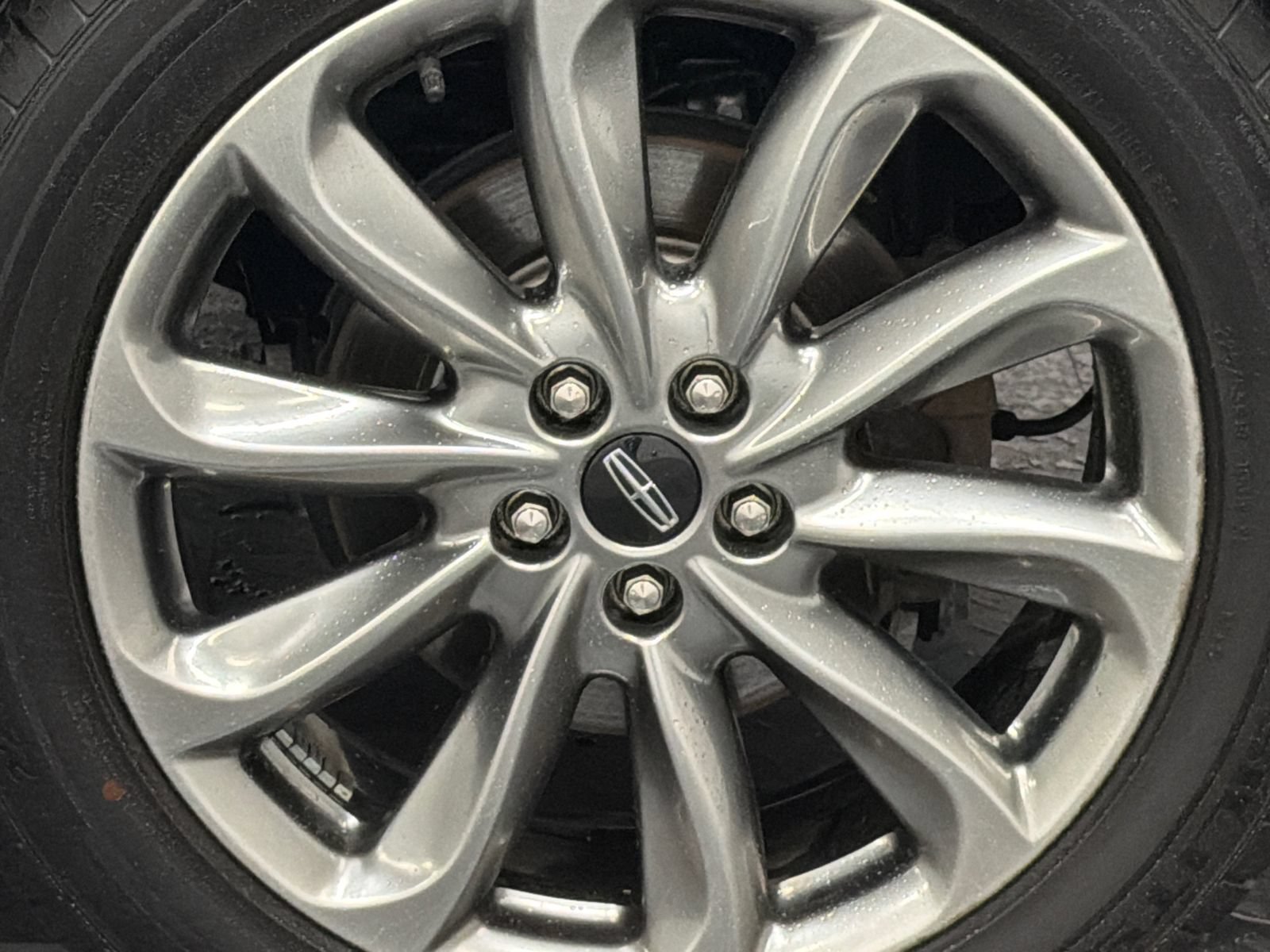 Used 2022 Lincoln Corsair AWD w/ Premium Package image 5