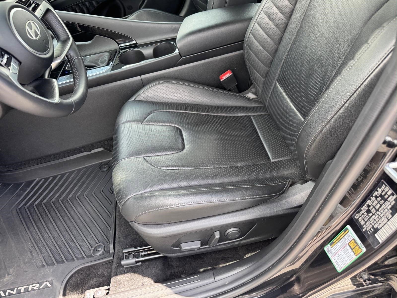 Certified 2024 Hyundai Elantra Limited FWD image 7