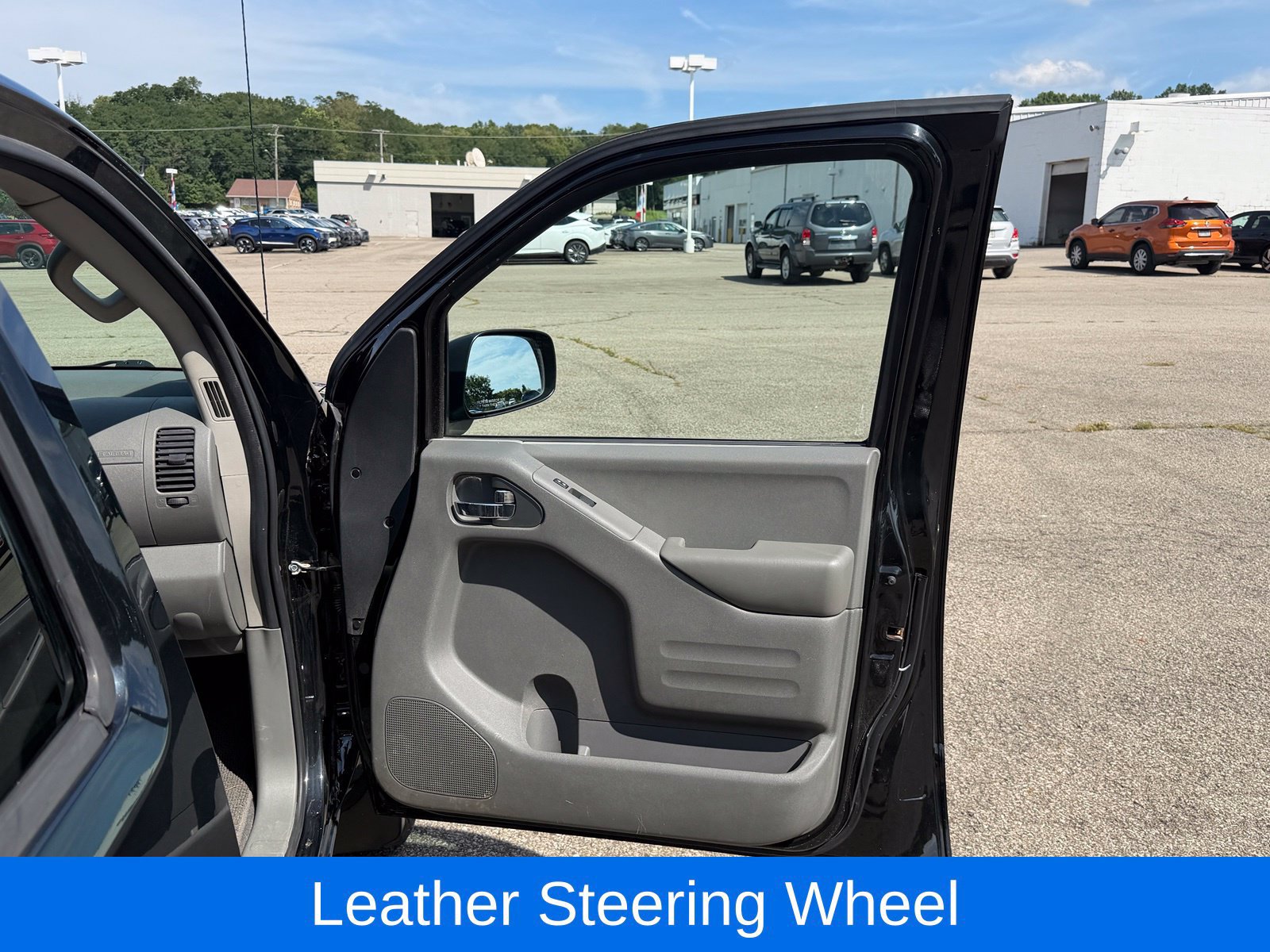 Used 2019 Nissan Frontier SV w/ Value Truck Package AWD/4WD image 33