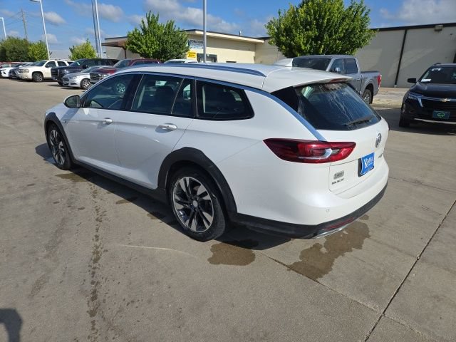 Used 2018 Buick Regal Essence w/ Driver Confidence Package #1 AWD/4WD image 5