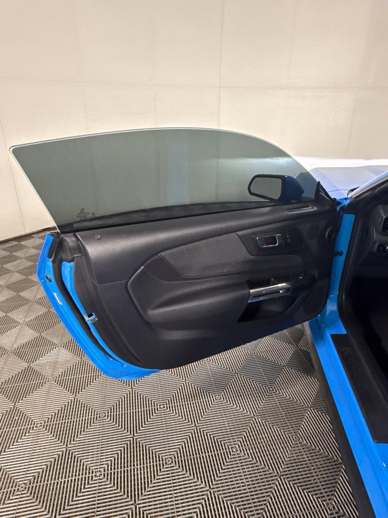 Used 2025 Ford Mustang GT RWD image 13