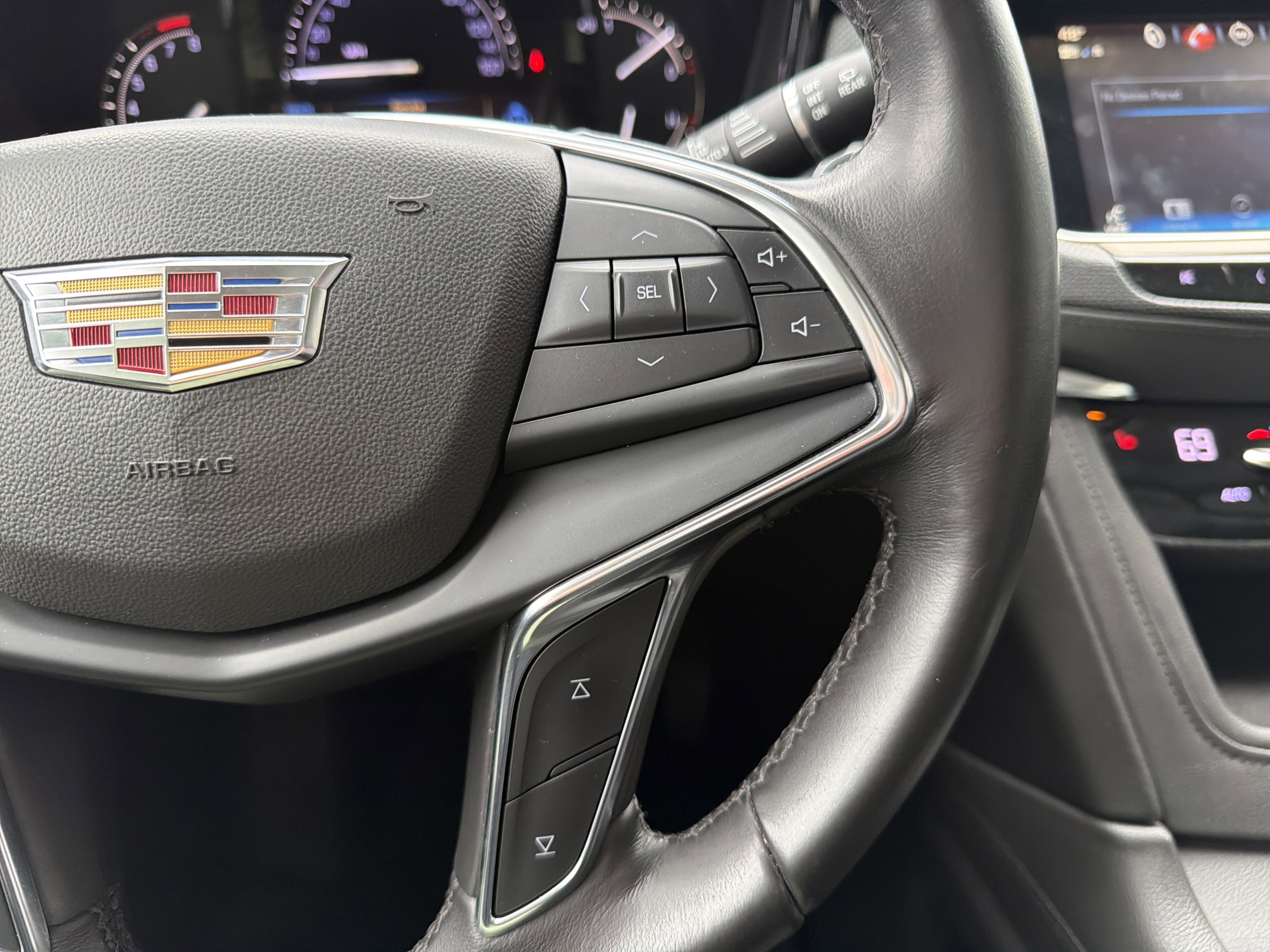 Used 2019 Cadillac XT5 Luxury AWD/4WD image 26