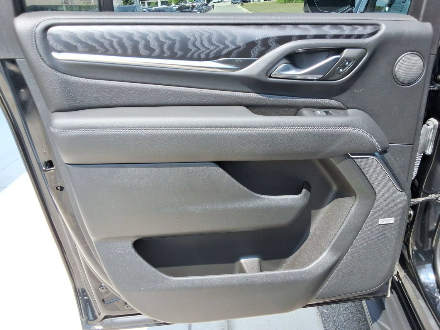 Used 2024 GMC Yukon XL Denali AWD/4WD image 25