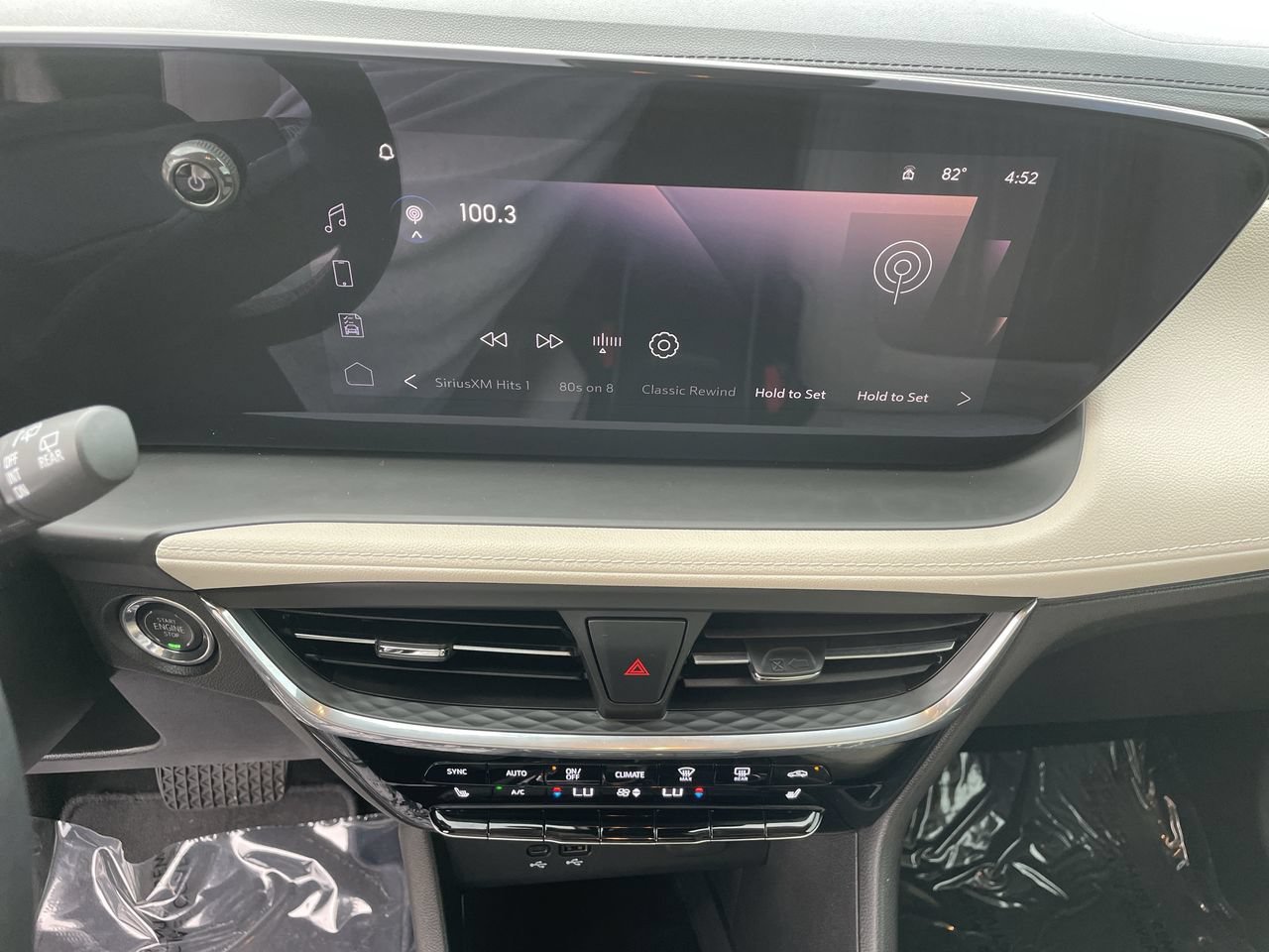 Used 2024 Buick Encore GX Avenir w/ Avenir Convenience Package AWD/4WD image 22