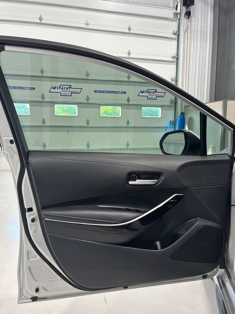Used 2020 Toyota Corolla XSE FWD image 16