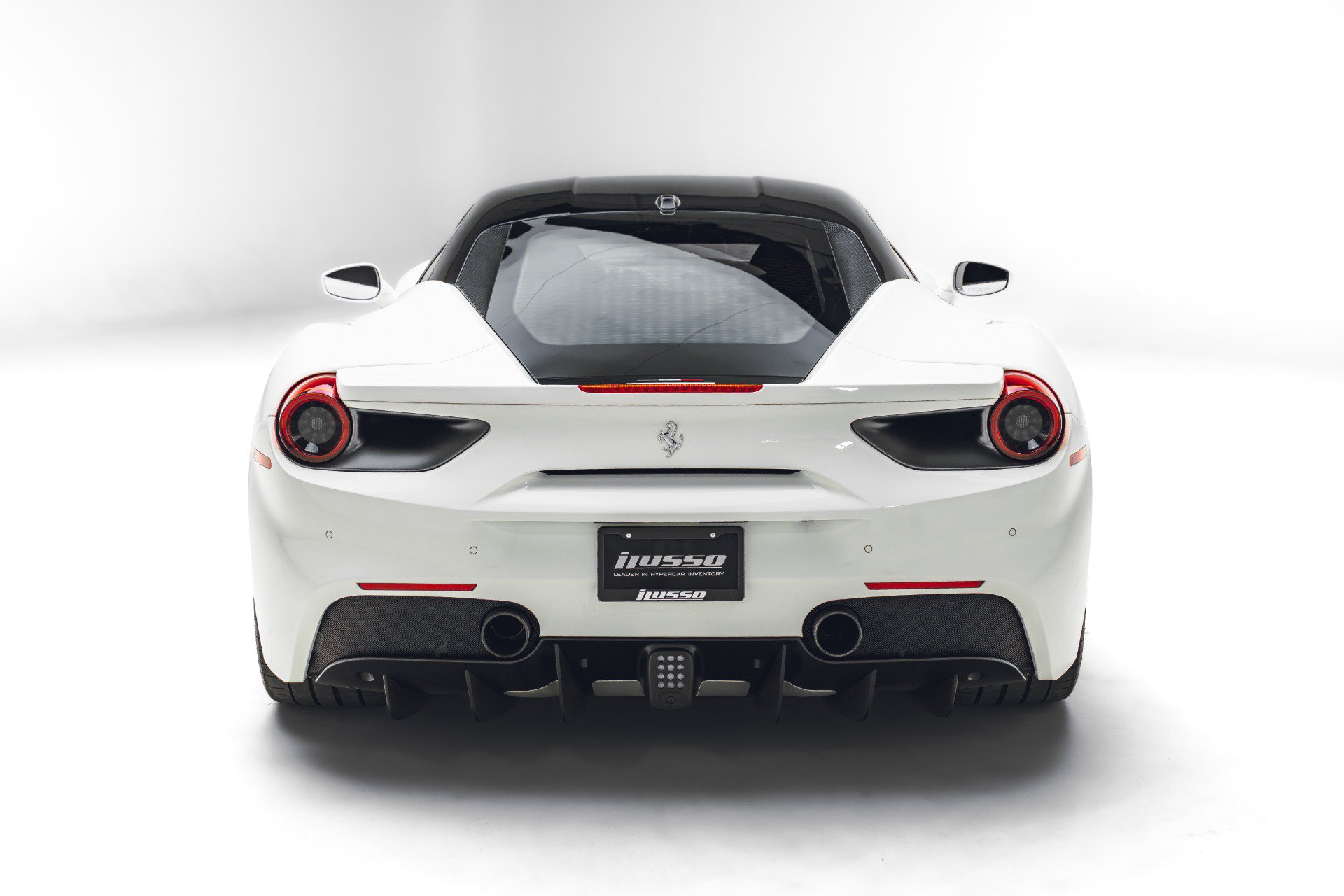Used 2018 Ferrari 488 GTB RWD image 6