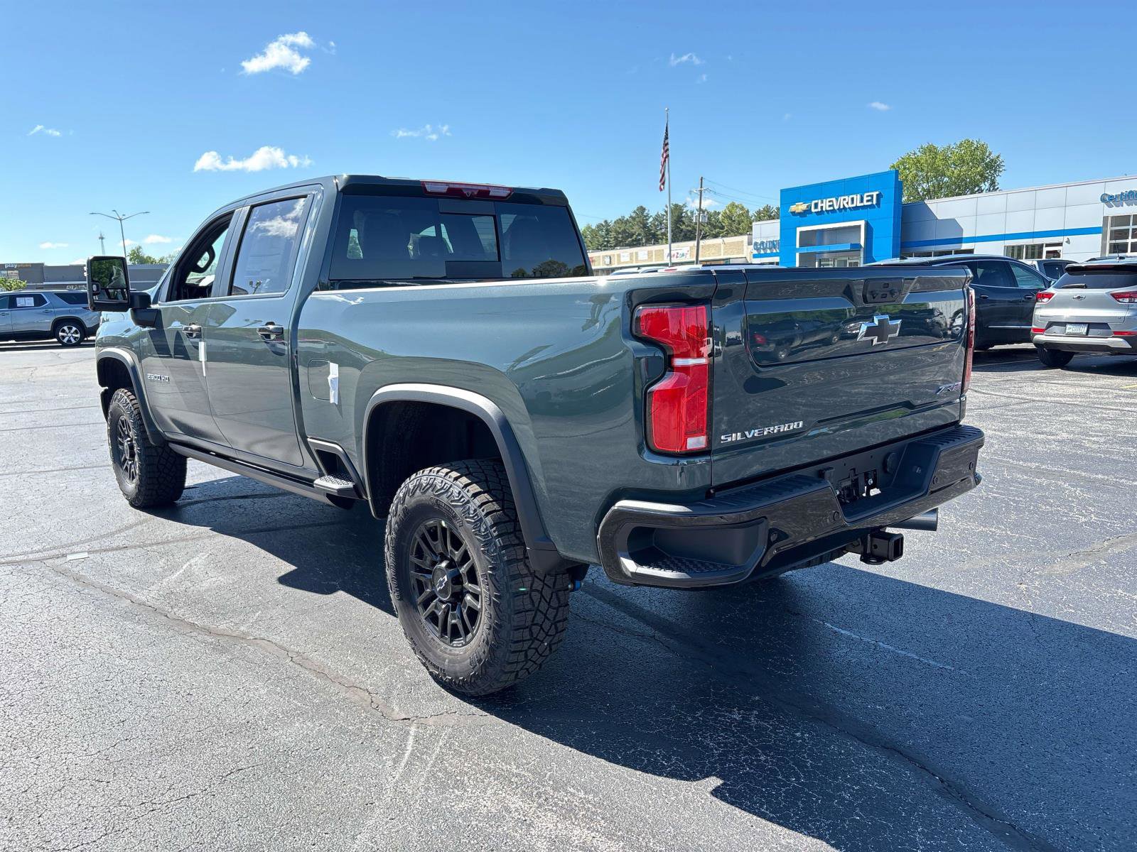 New 2026 Chevrolet Silverado 2500 ZR2 w/ LPO, Dark Essentials Package AWD/4WD image 3