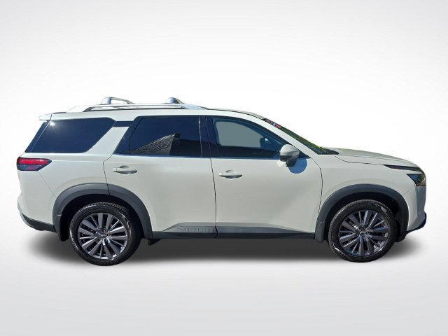 Used 2023 Nissan Pathfinder SL w/ SL Premium Package AWD/4WD image 8