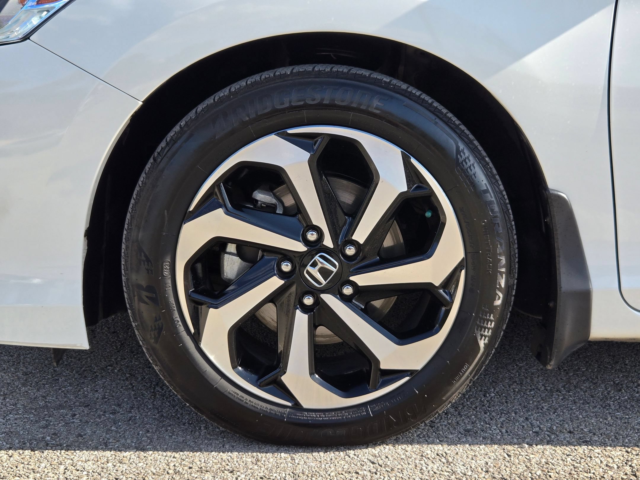 Used 2017 Honda Accord EX-L image 31