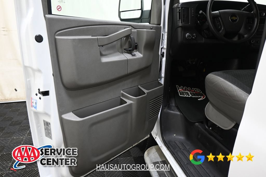 Used 2025 Chevrolet Express 2500 w/ Driver Convenience Package RWD image 17