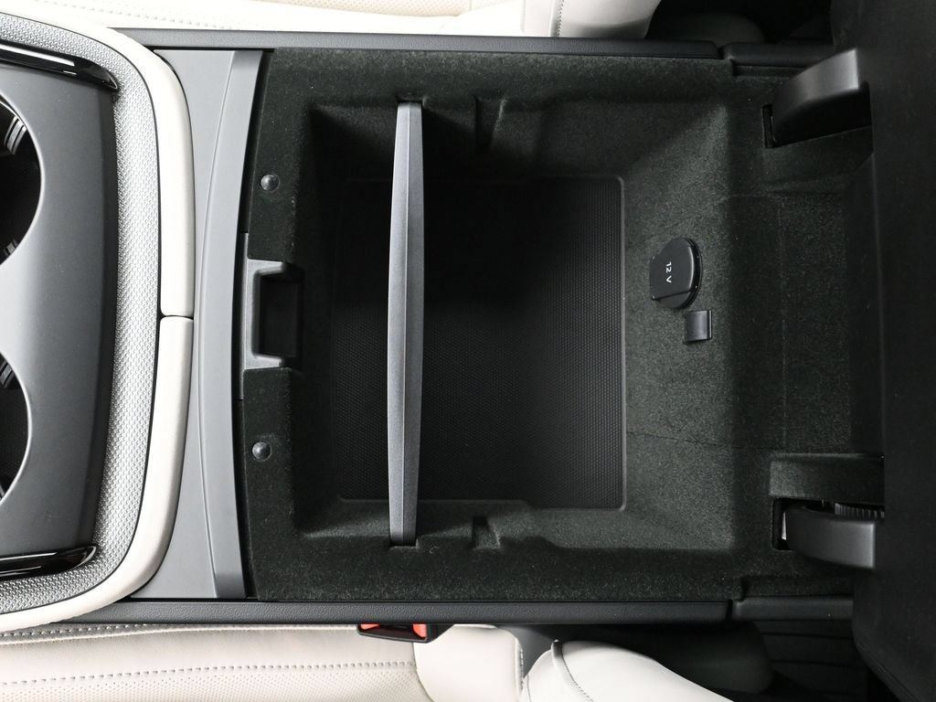 Certified 2026 Porsche Panamera image 25