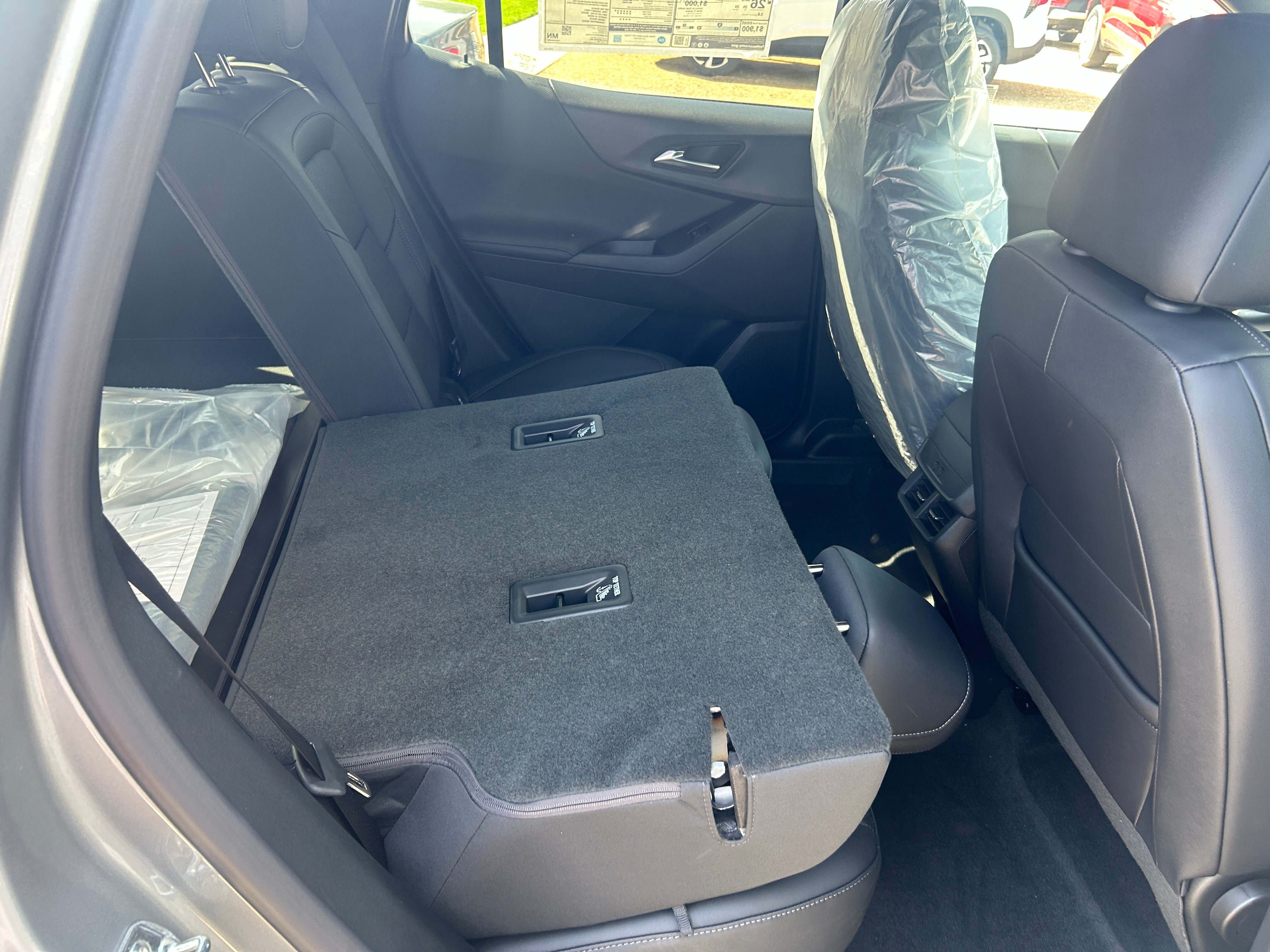 New 2026 Chevrolet Equinox LT w/ Convenience Package II AWD/4WD image 33