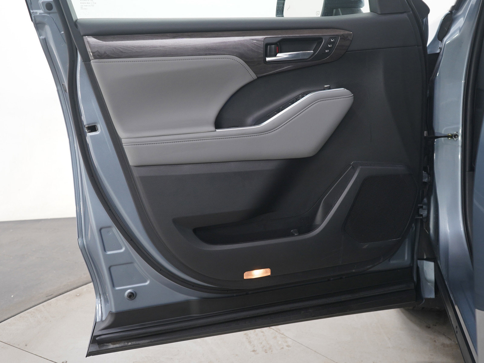 Used 2022 Toyota Highlander Platinum image 23