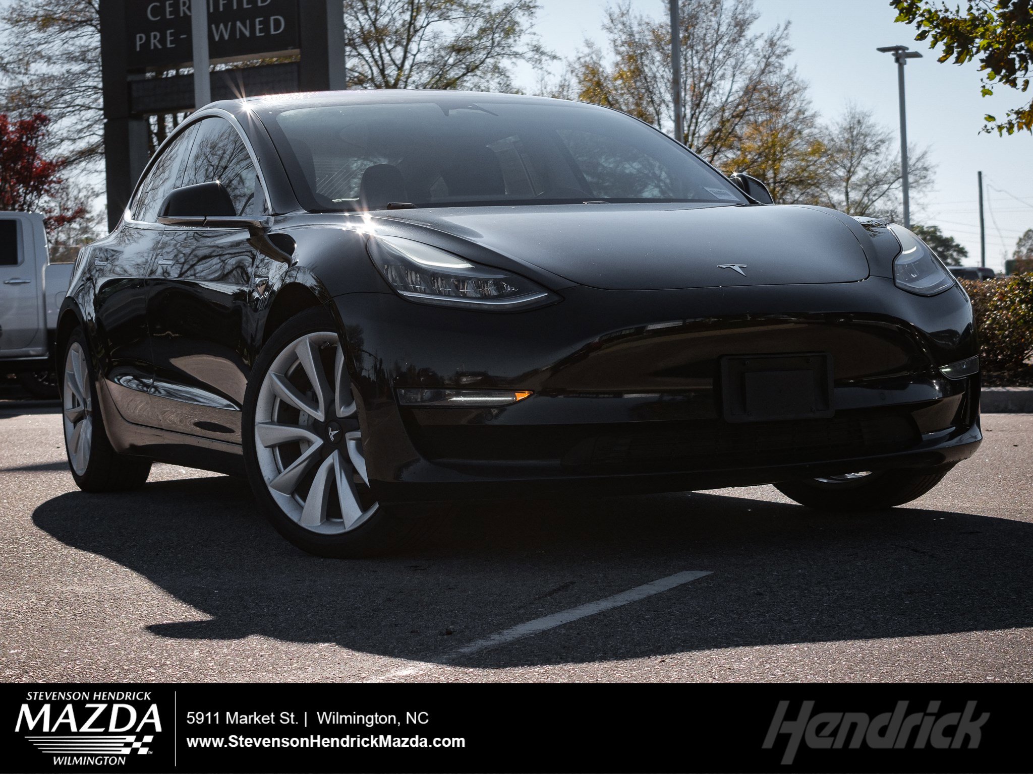 Used 2018 Tesla Model 3 Long Range image 1