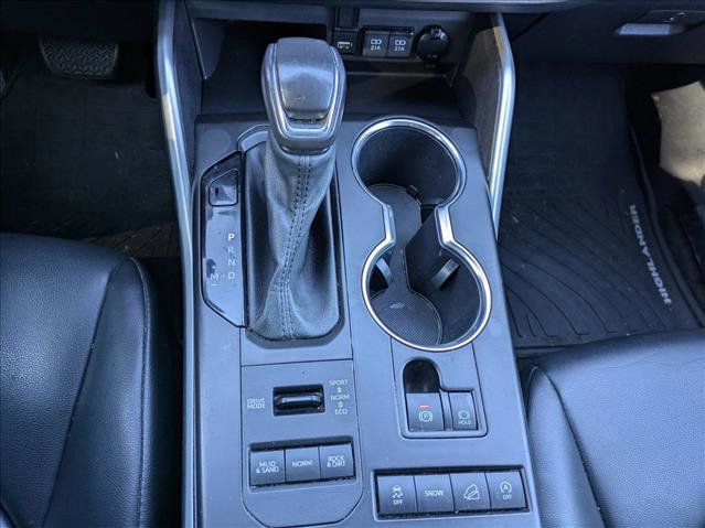 Used 2021 Toyota Highlander XLE image 13