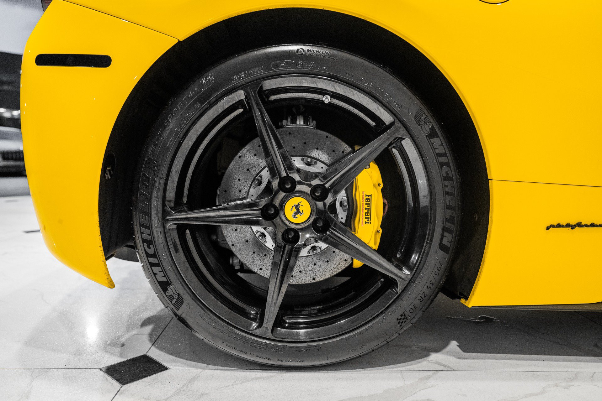 Used 2011 Ferrari 458 Italia Coupe RWD image 15