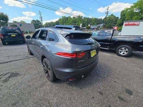 Used 2019 Jaguar F-PACE R-Sport AWD/4WD image 4