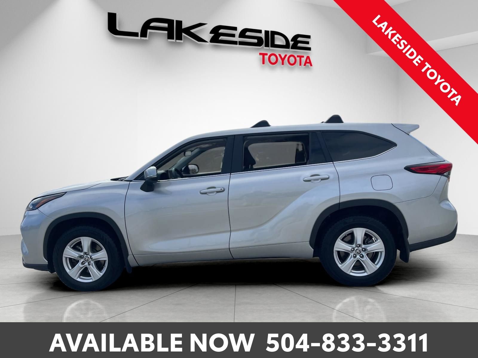 Used 2023 Toyota Highlander L video 3