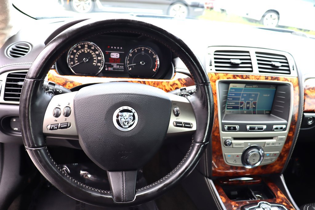 Used 2010 Jaguar XK Coupe RWD image 21