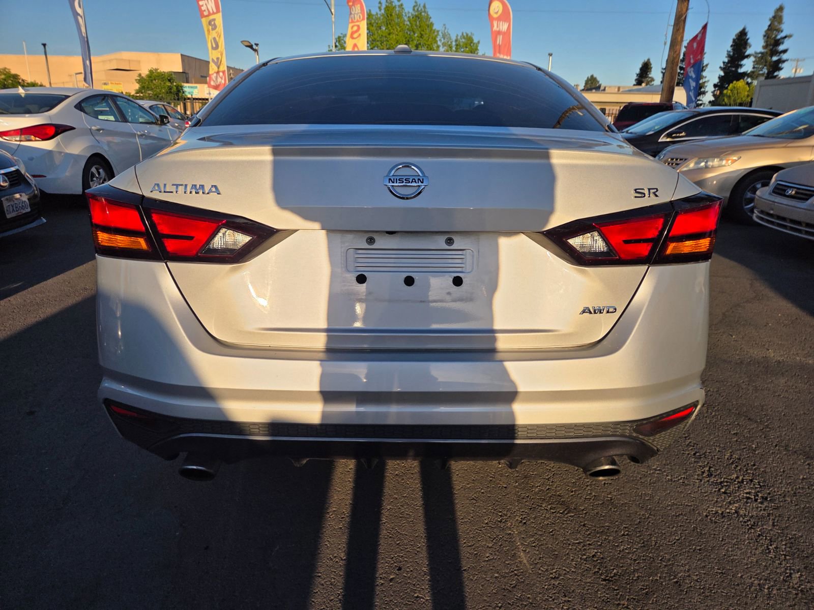 Used 2019 Nissan Altima 2.5 SR w/ SR Premium Package image 3